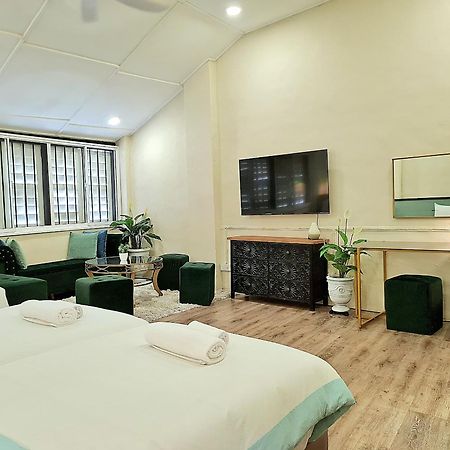 Stewart Hotel At 67 By Evr - Newly Renovated 2024 ジョージタウン エクステリア 写真